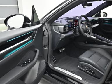 Macan EV