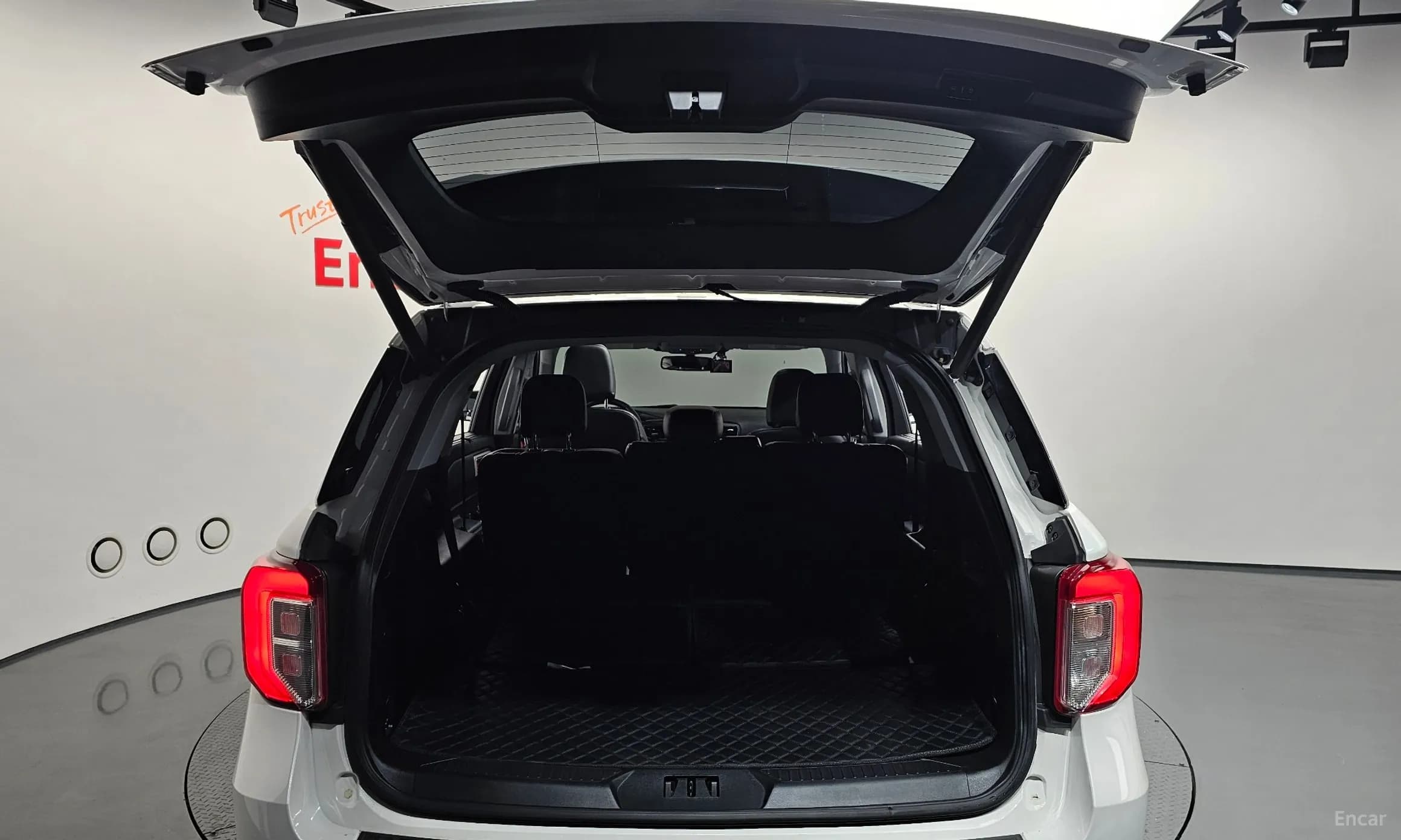 Explorer 6th Generation