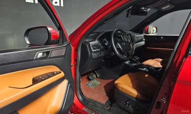 Rexton Sports Khan