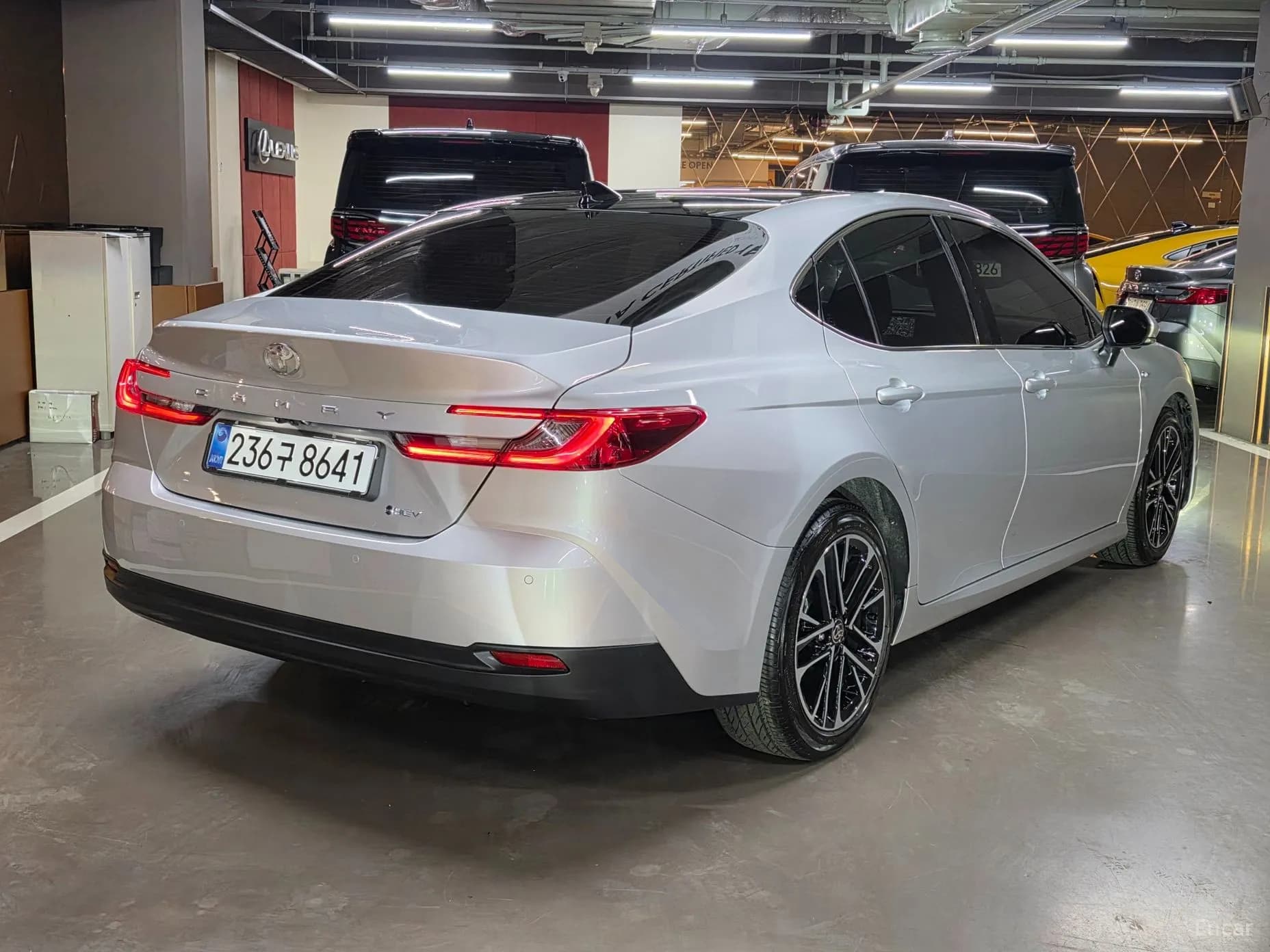 Camry (XV80)