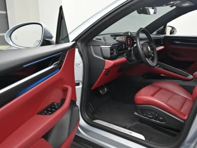 Macan EV
