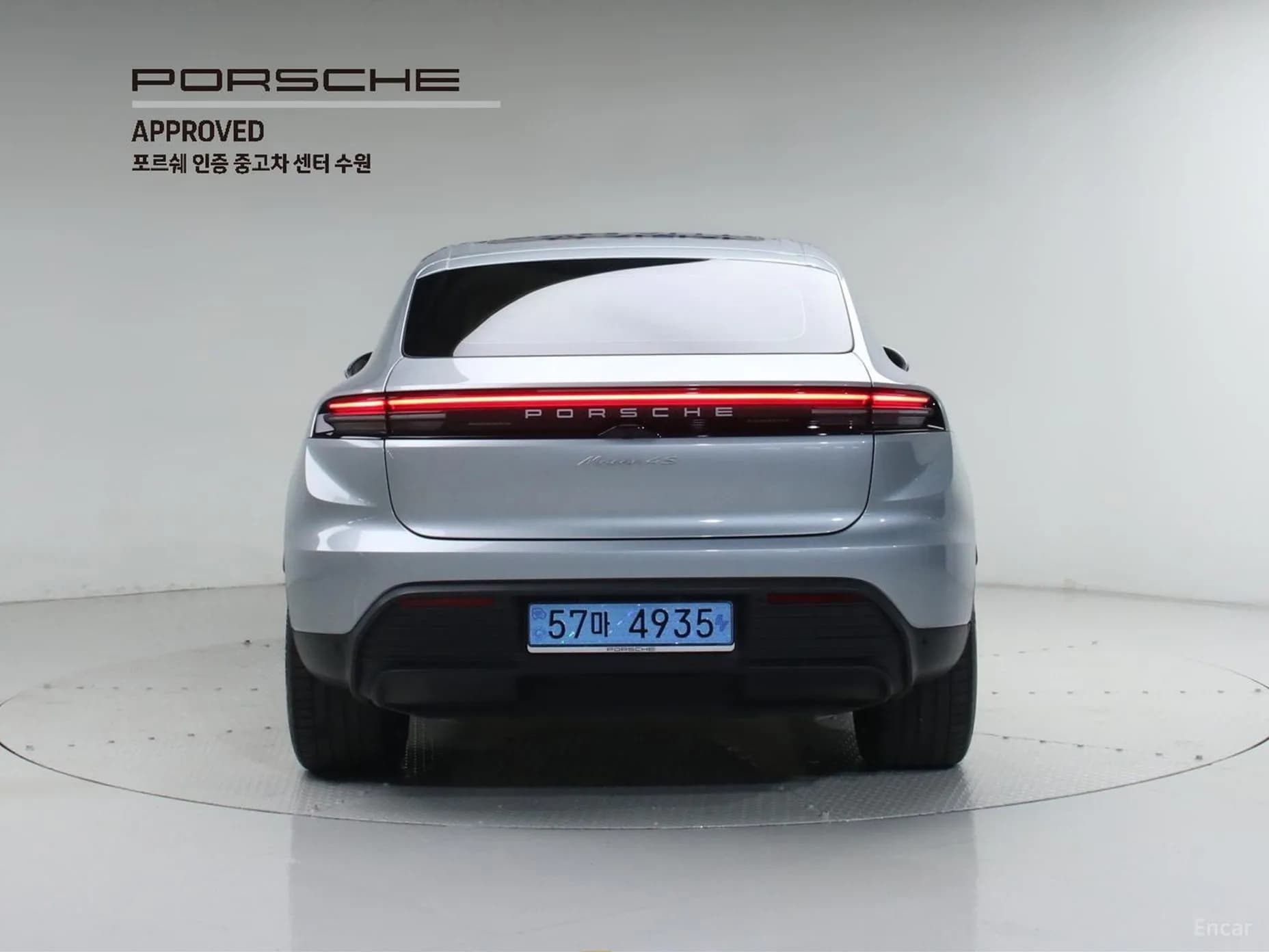 Macan EV