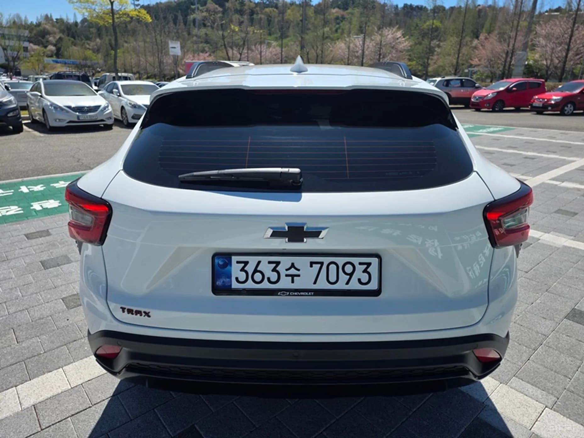 Trax Crossover