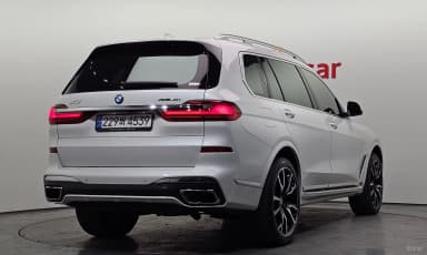 X7 (G07)