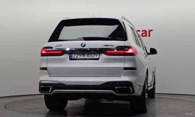 X7 (G07)