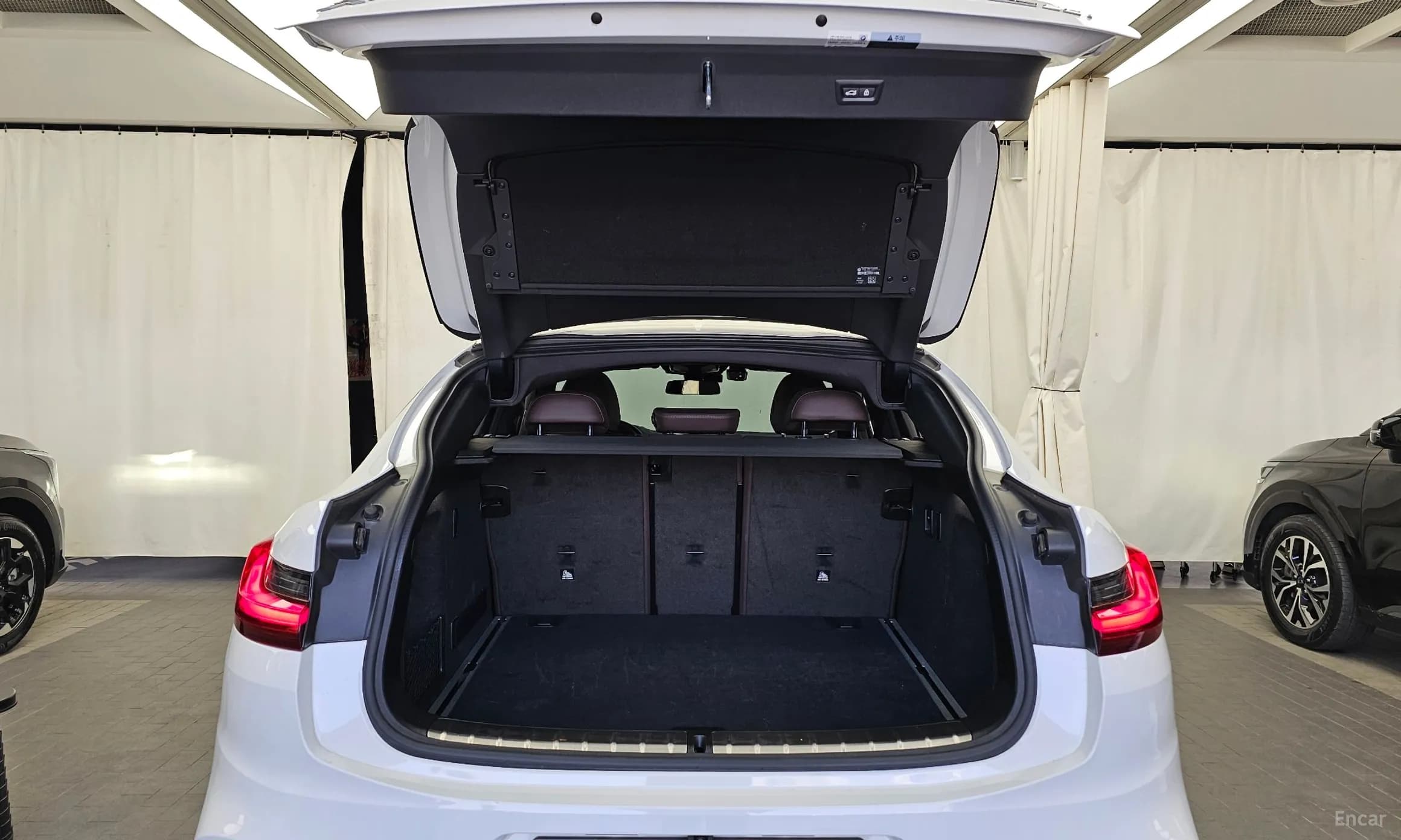 X4 (G02)