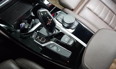 X4 (G02)