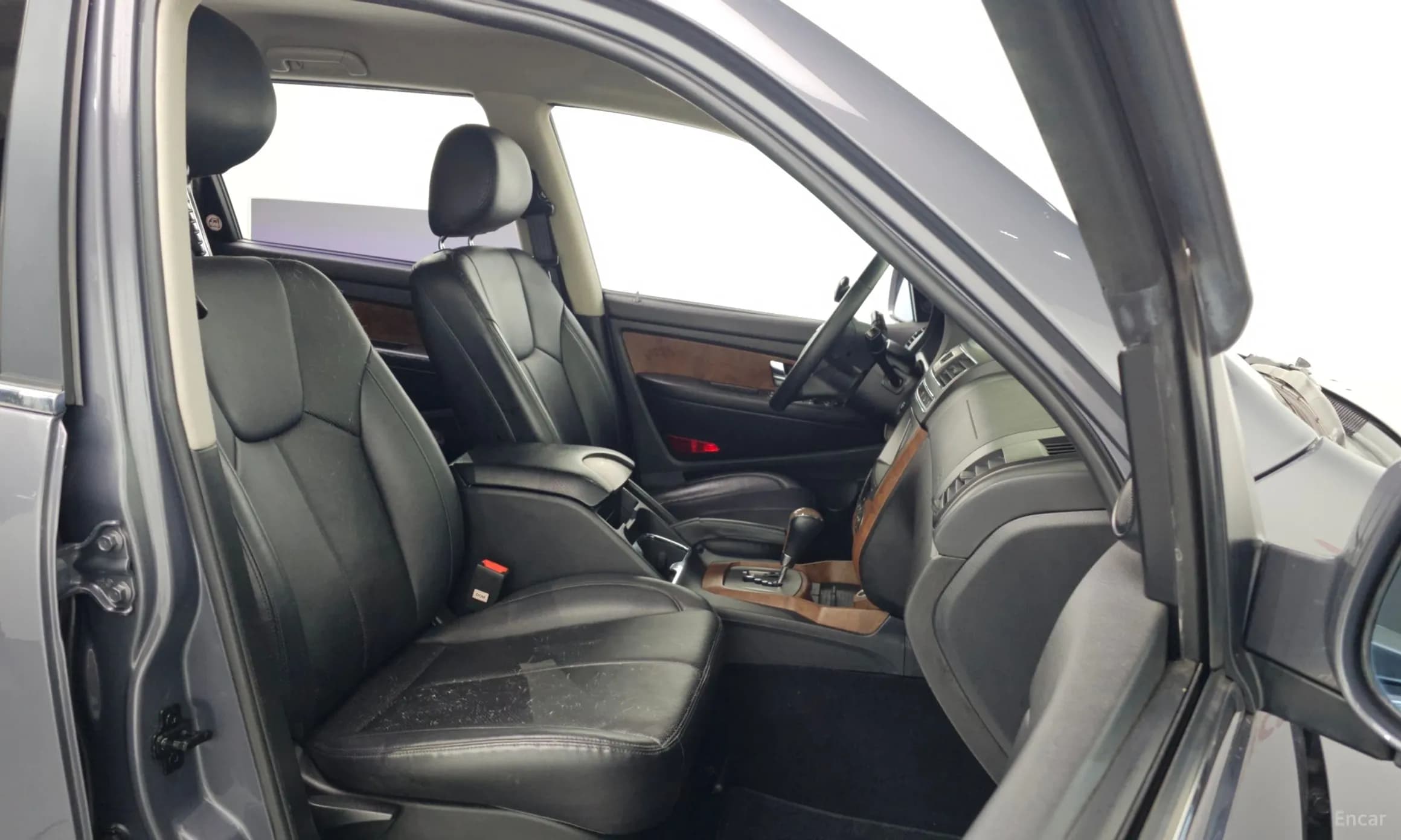 Rexton W