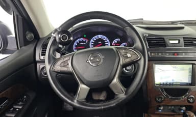 Rexton W
