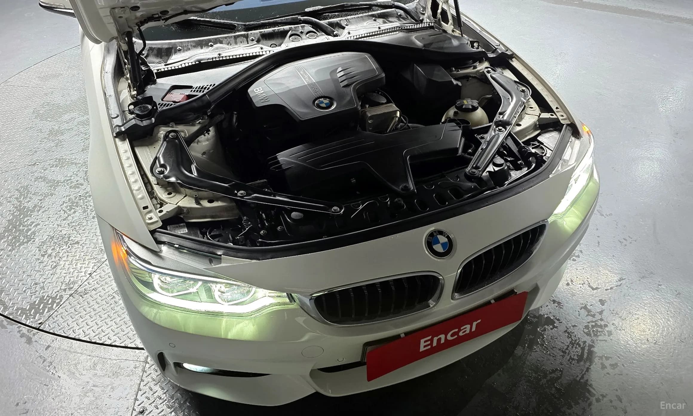 Series 4 (F32)