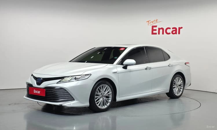 Camry (XV70)