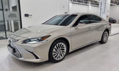 ES300h 7th Generation