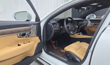 S90