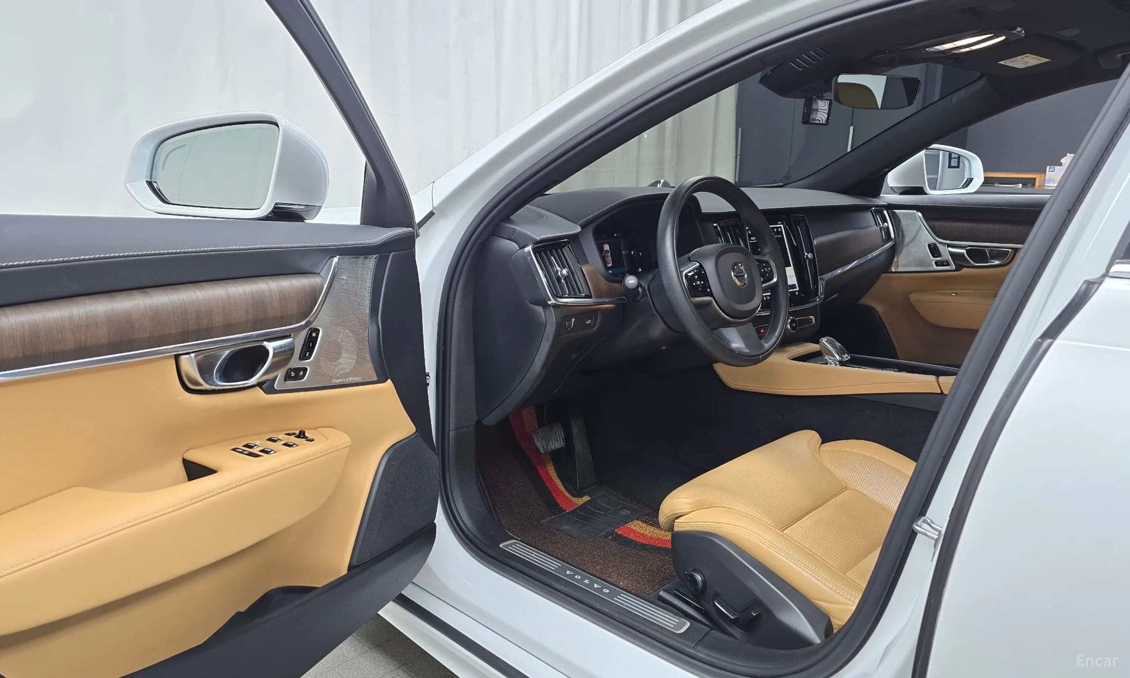 S90