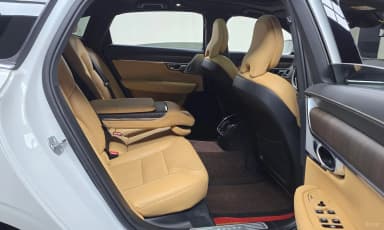 S90