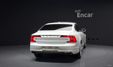 S90