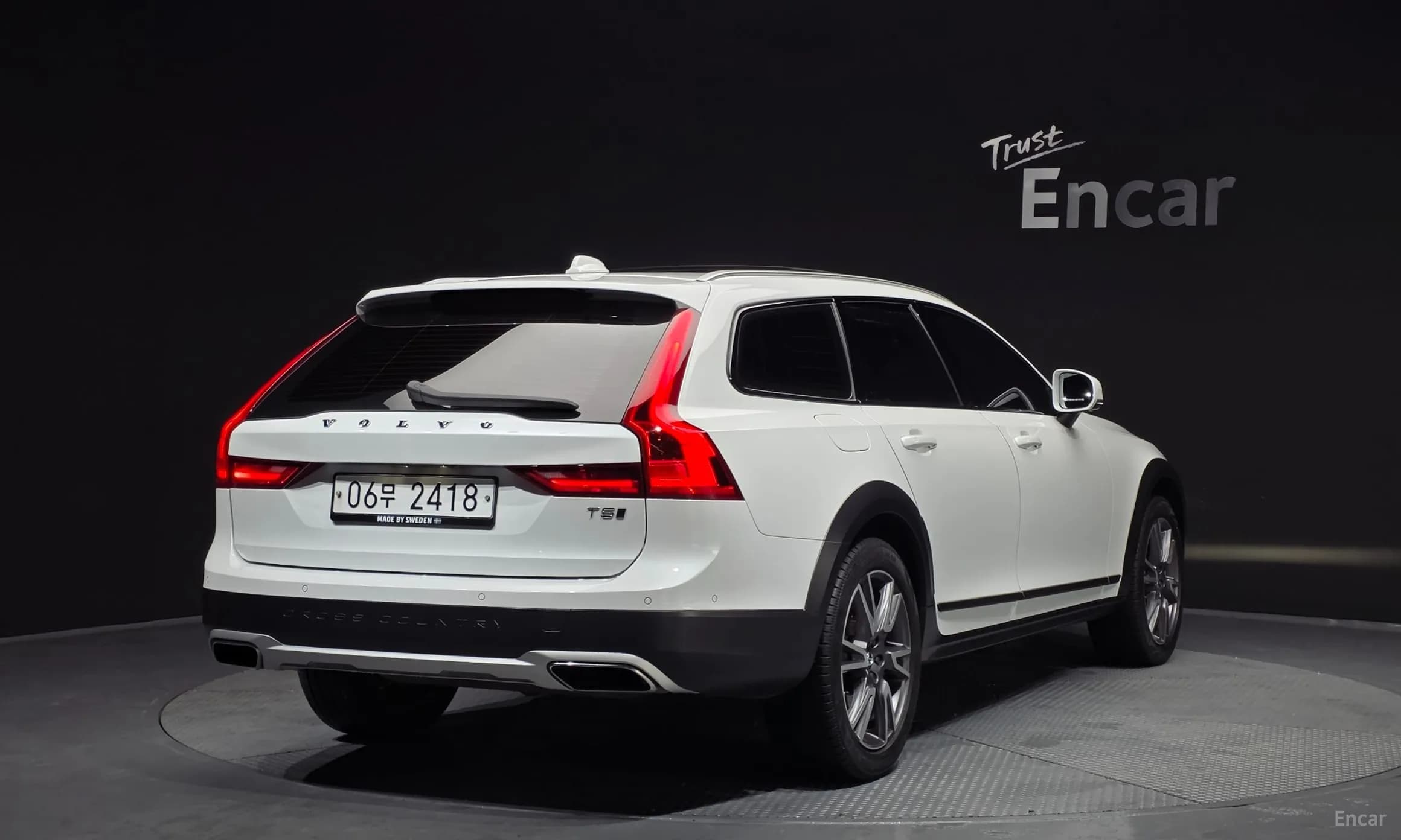 V90 Cross Country