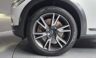 V90 Cross Country