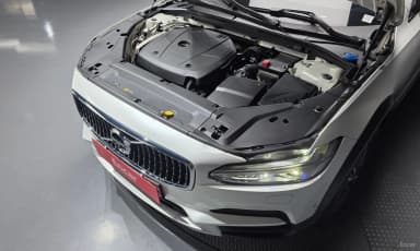 V90 Cross Country