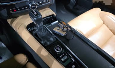 V90 Cross Country