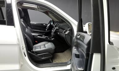 M-Class W166