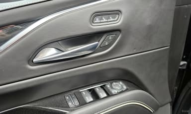 Escalade 5th Generation