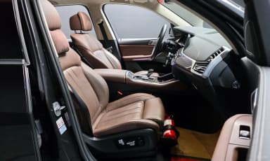 X5 (G05)