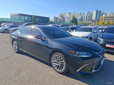ES300h 7th Generation