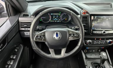 Rexton Sports Khan
