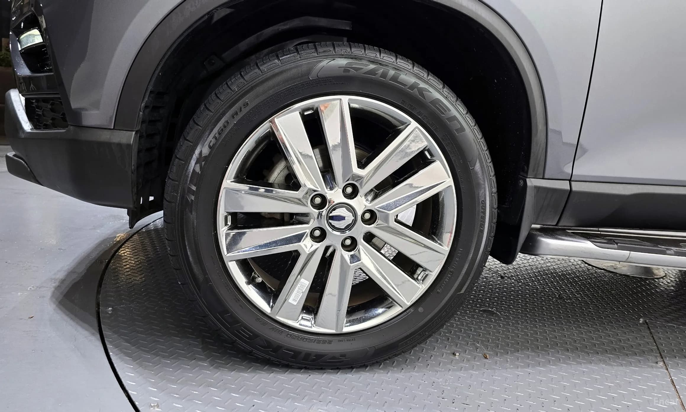 Rexton Sports Khan