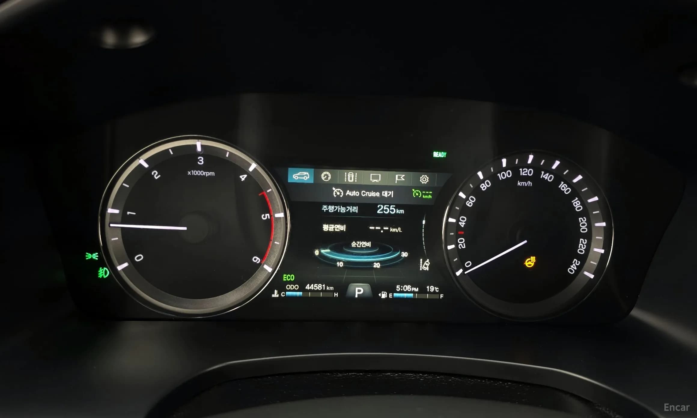 Rexton Sports Khan