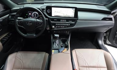 ES300h 7th Generation