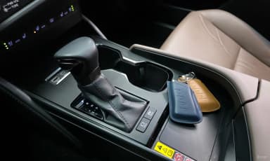 ES300h 7th Generation