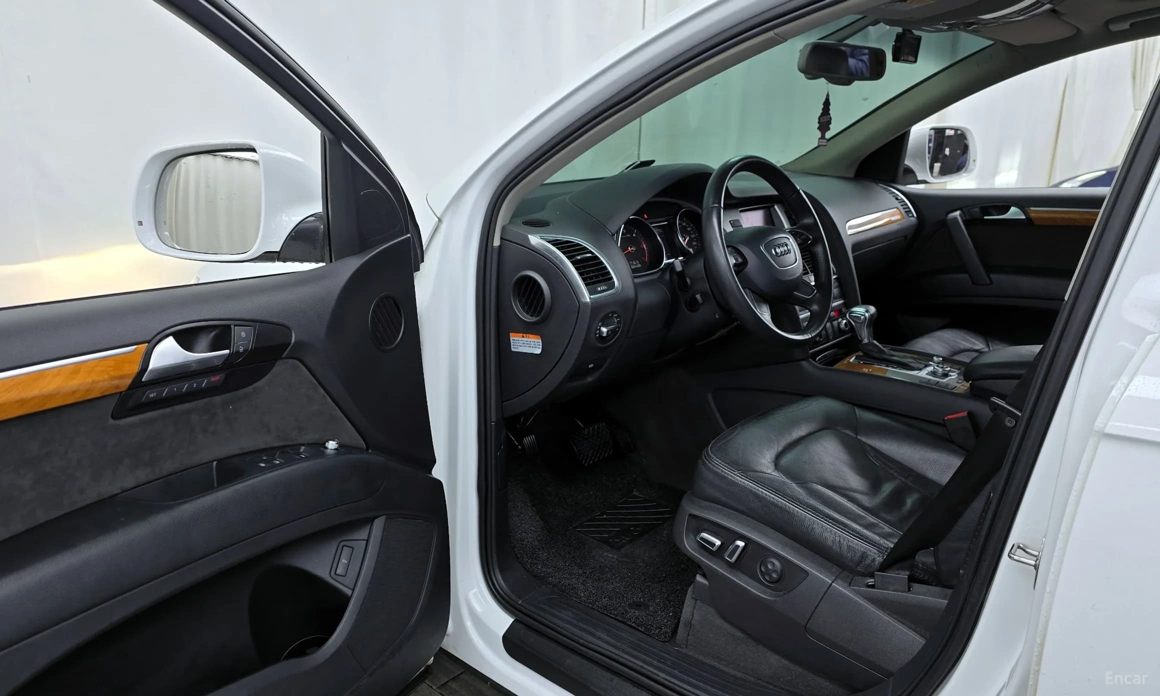 Q7