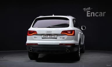Q7