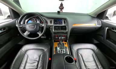 Q7