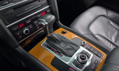 Q7