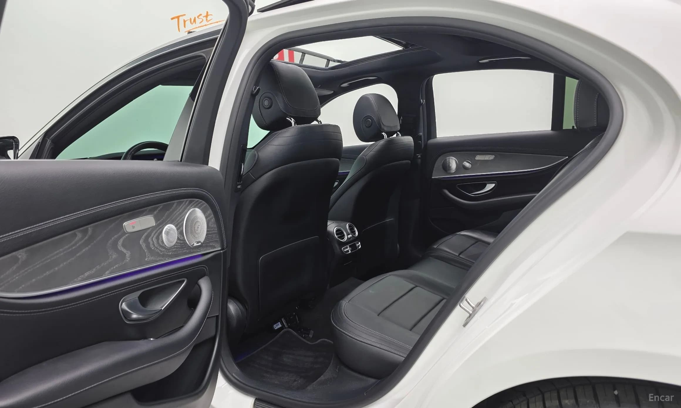 E-Class W213