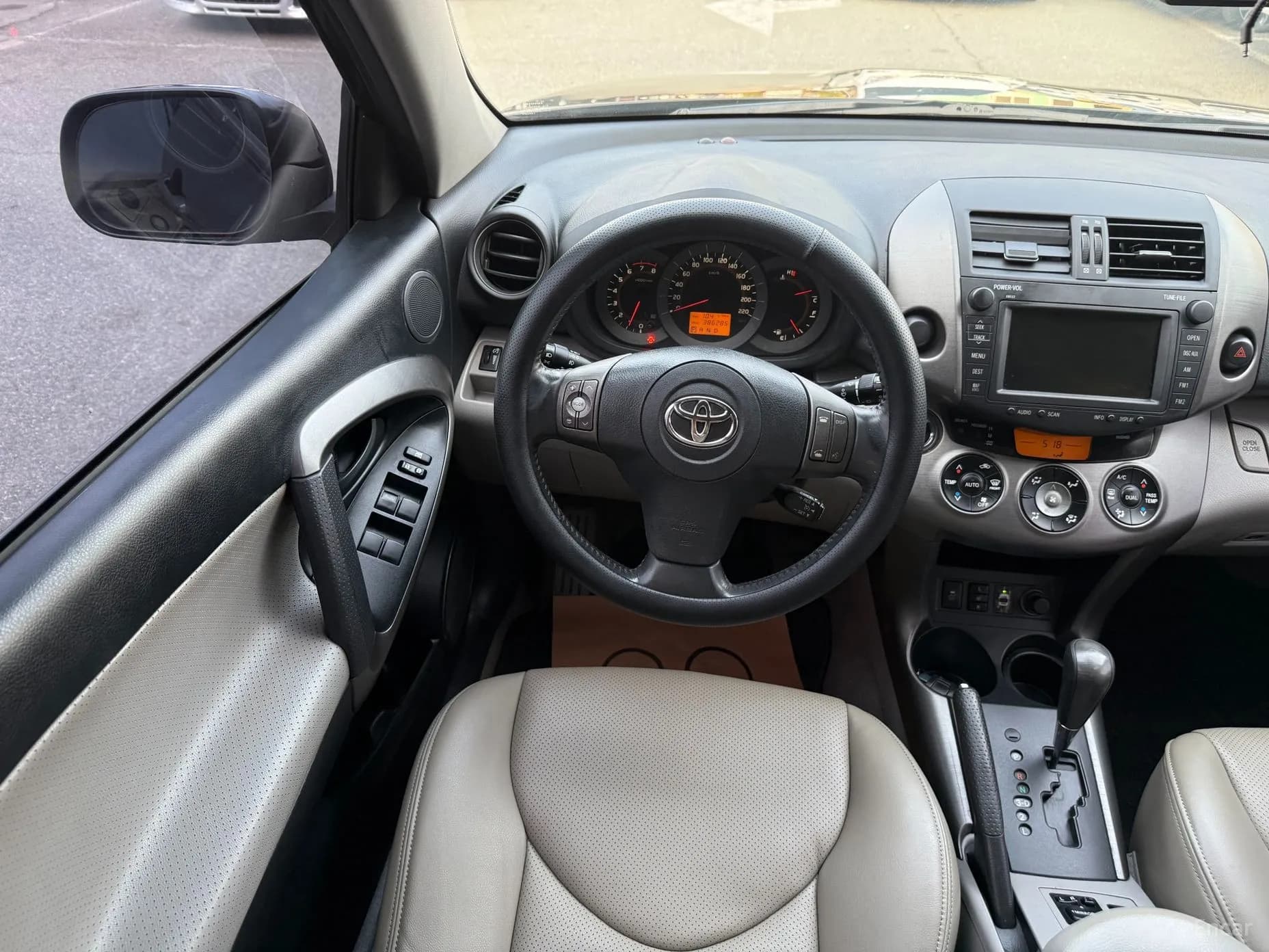 RAV4