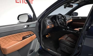 G4 Rexton