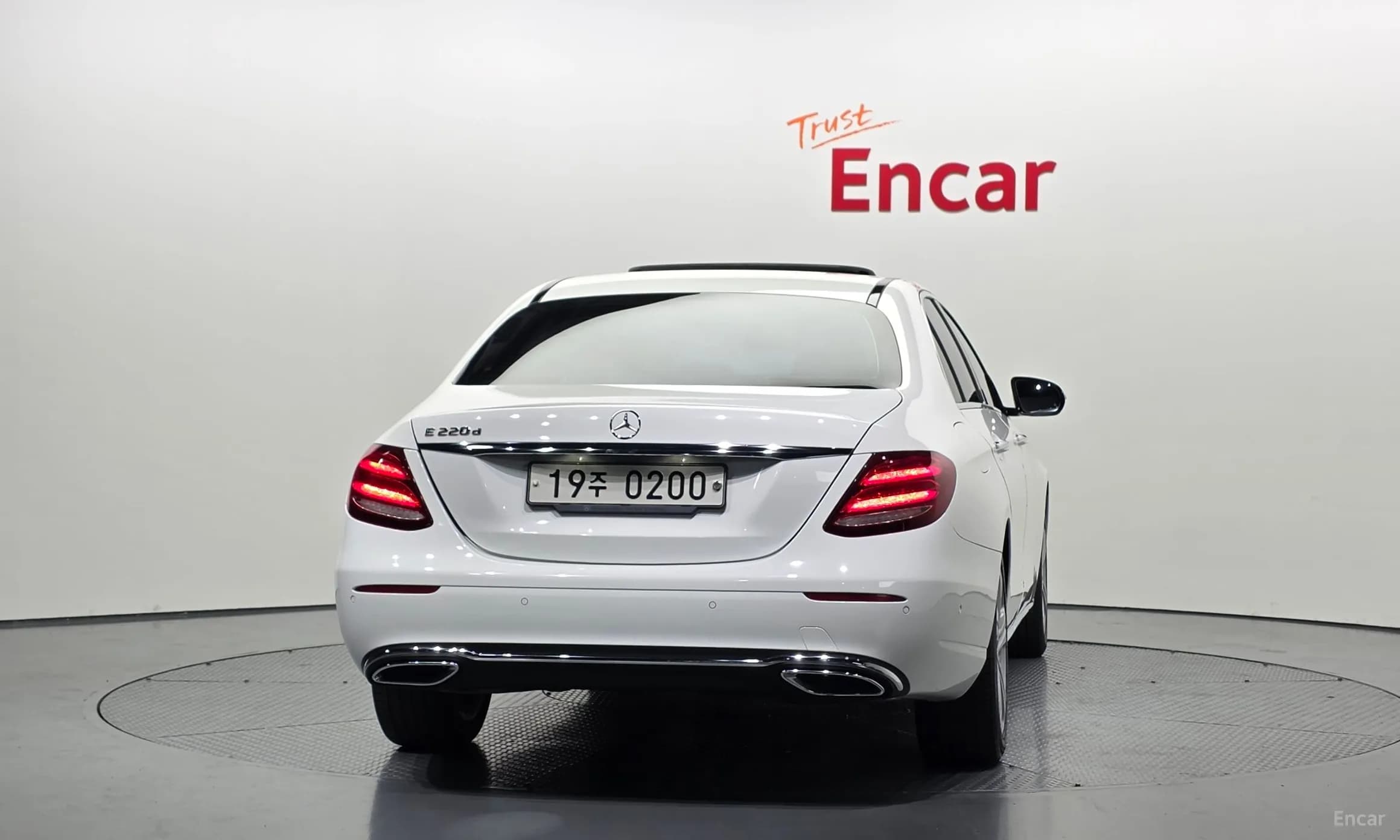 E-Class W213