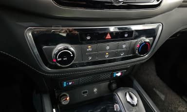 G4 Rexton