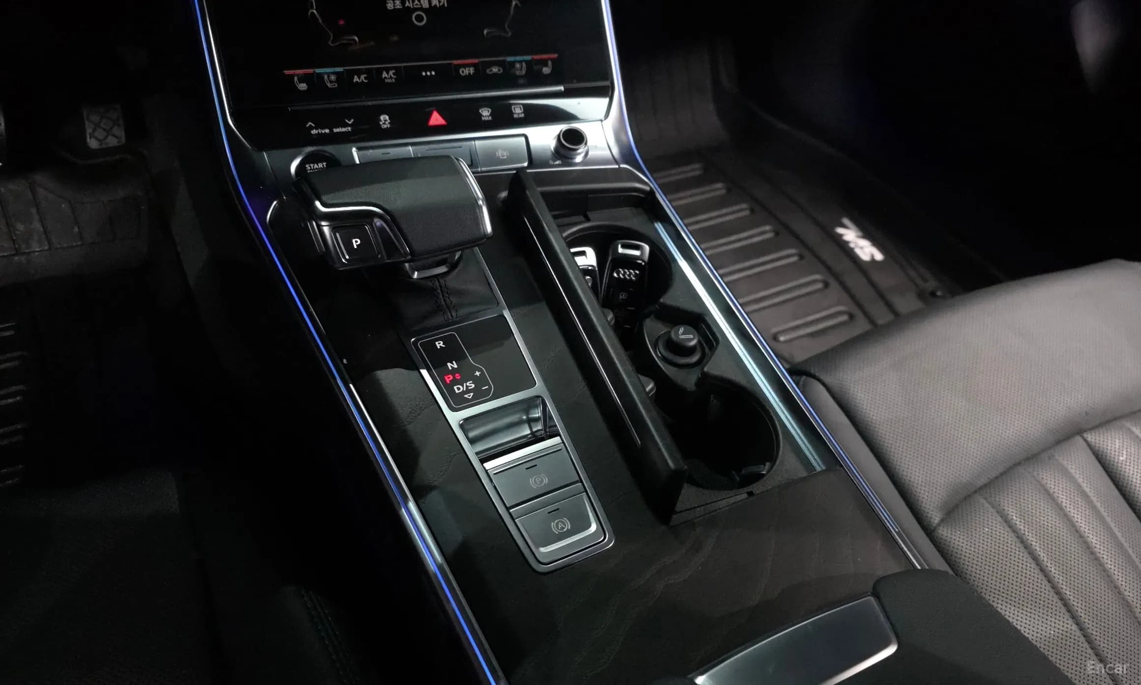 A6 (C8)