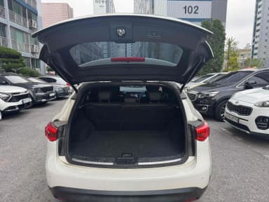QX70