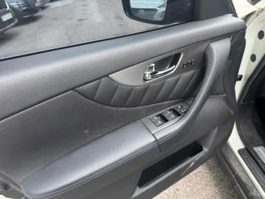 QX70