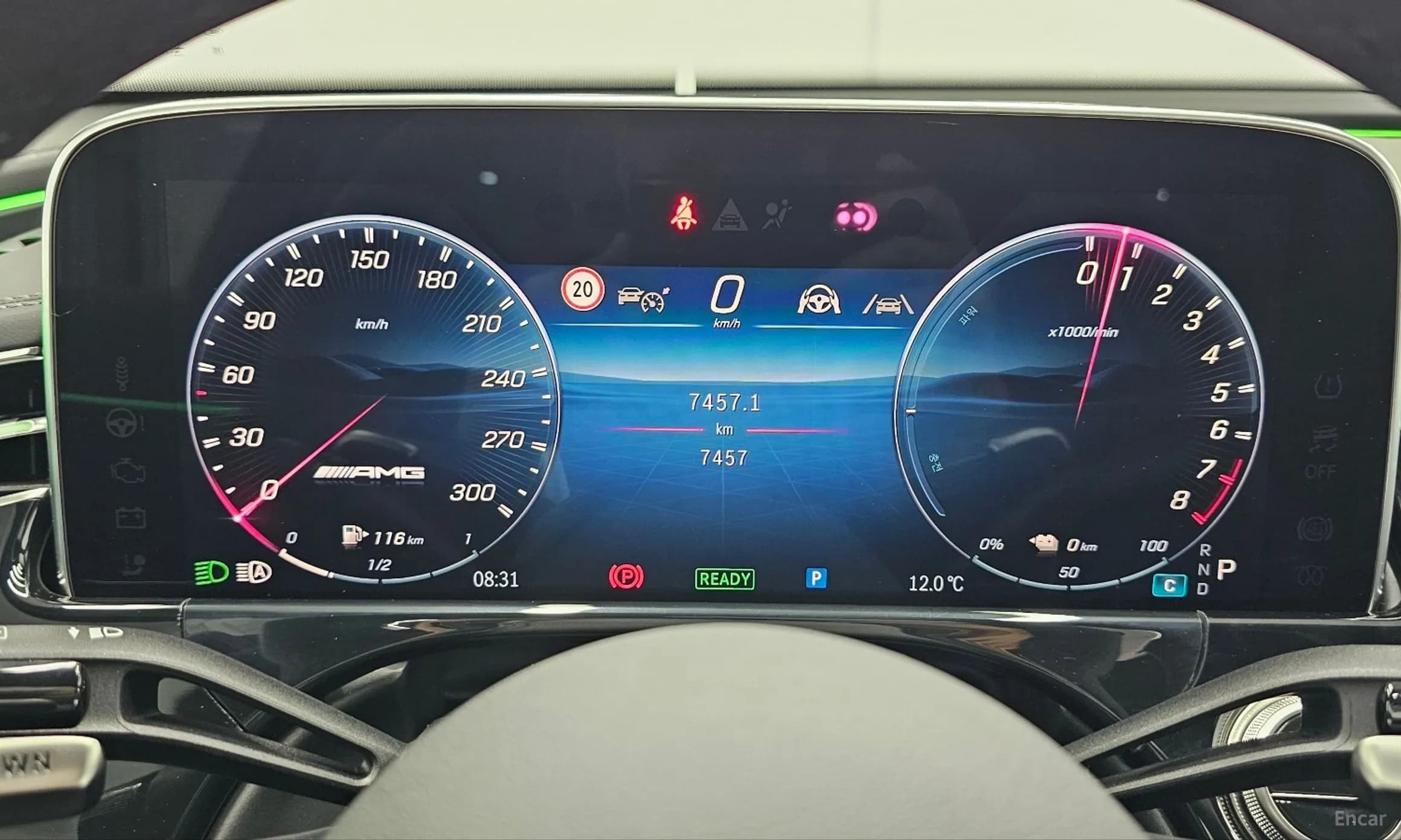 E-Class W214