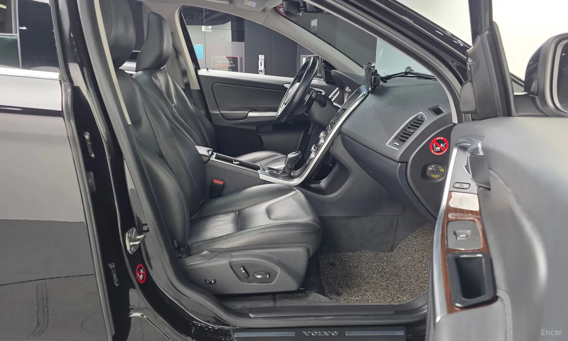 XC60