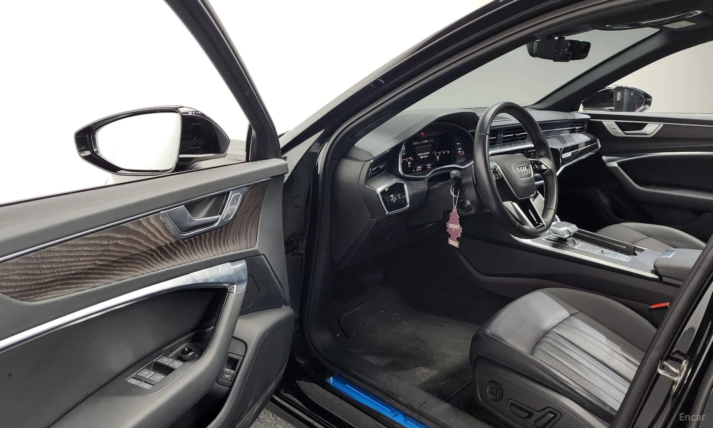A6 (C8)