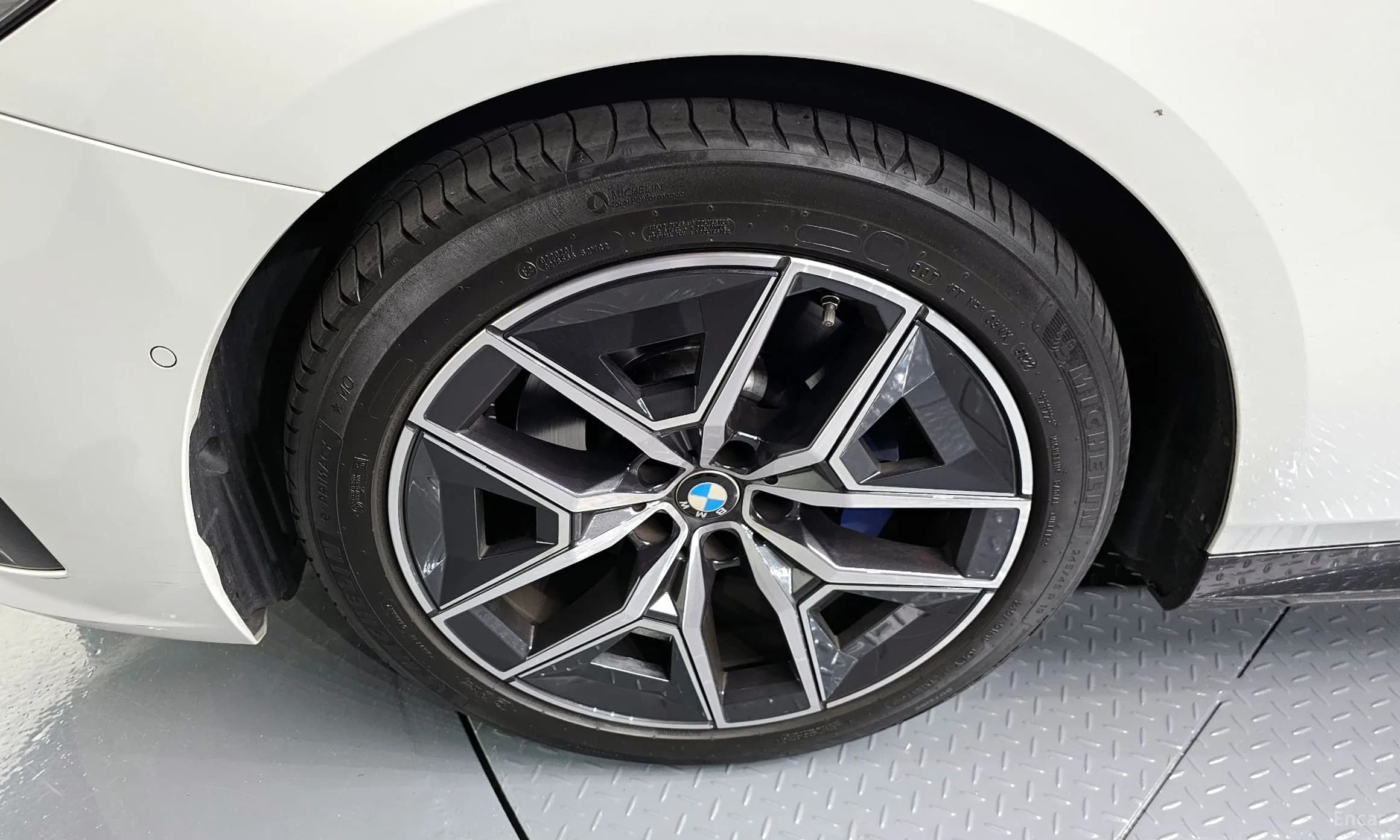 5 Series (G60)