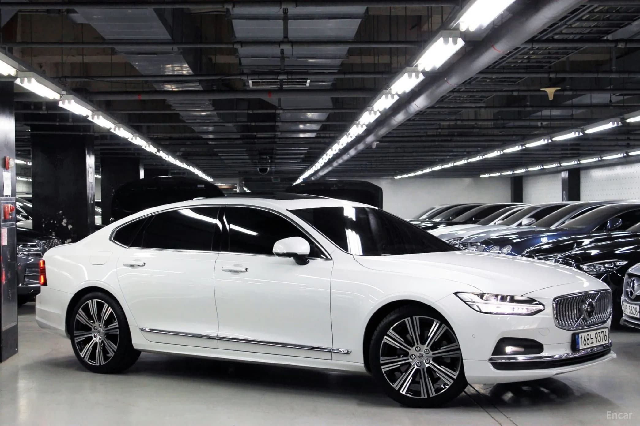 S90